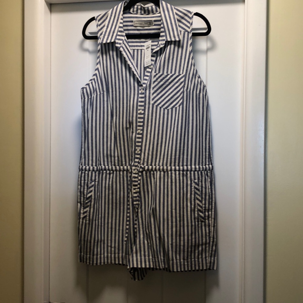 Abercrombie romper NWT